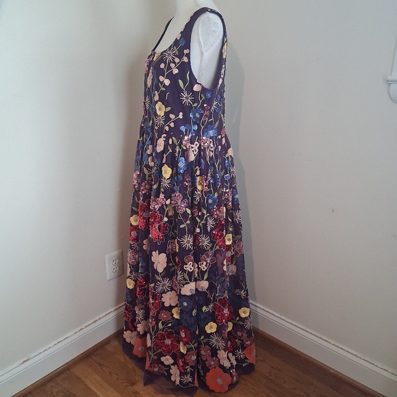 JessaKae Embroidered Jadmine Sequins Dress NWT Size XL - Picture 7 of 11